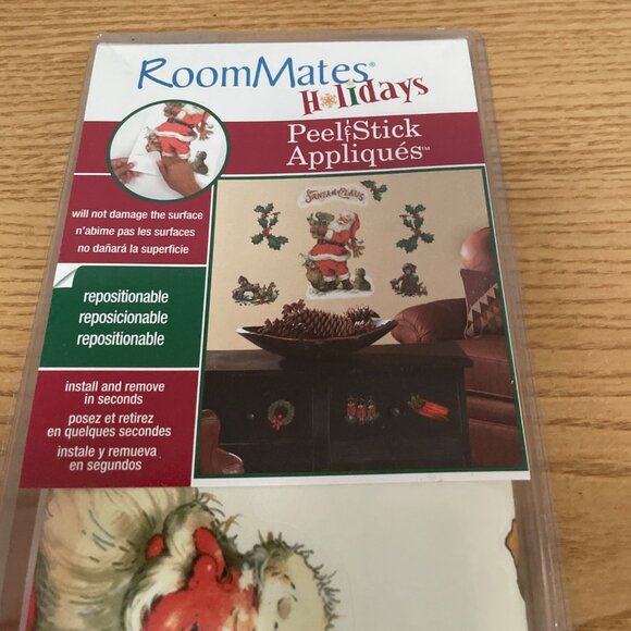 RoomMates Christmas Holidays Peel and Stick Santa Claus Appliqués Wall Decor - Picture 3 of 6